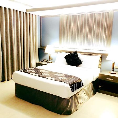 The Pepperland Hotel Легазпи Екстериор снимка