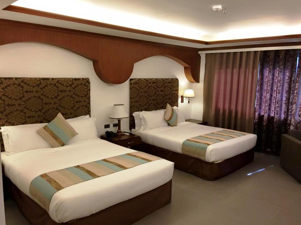 The Pepperland Hotel Легазпи Екстериор снимка